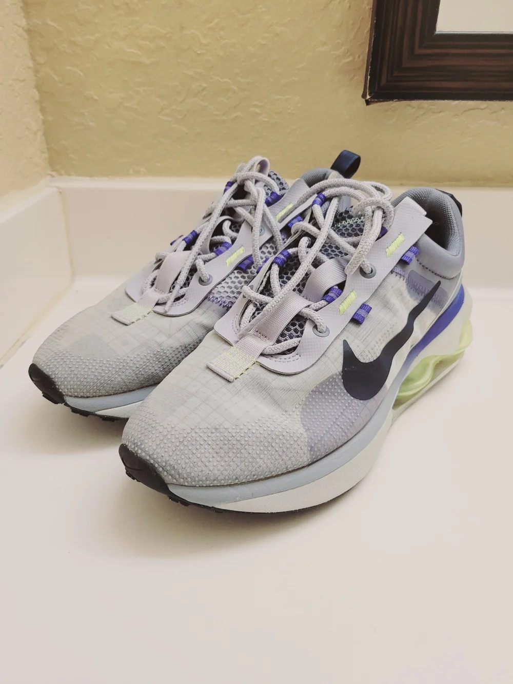 Nike Mens Air Max React Running Shoes - Light Gray/Purple 10.5
